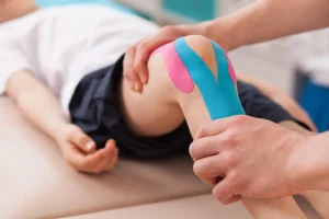 نکات مهم برای پیشگیری و مراقبت های زانو درد در کودکان و نوجوانان