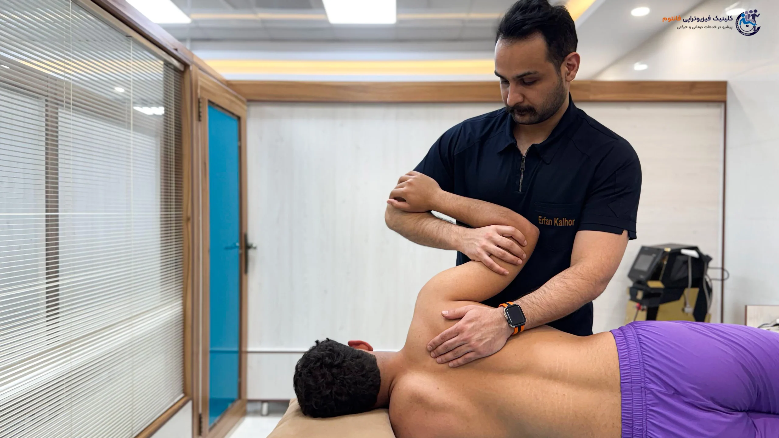 ماساژ تراپی_ تصویر از فیزیوتراپی فانتوم زنجان